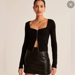 ABERCROMBIE & FITCH white zip up sweater NWT